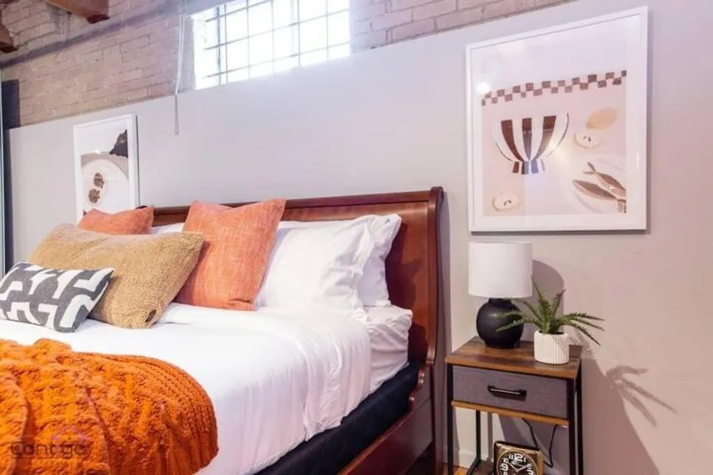 Apartment Historic Jd Loft, Near Ice District, Rogers Place, Ug Parking Edmonton